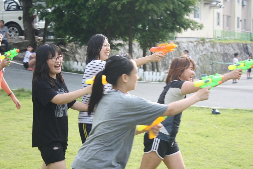 34th_girls_mid_outdoor (22)