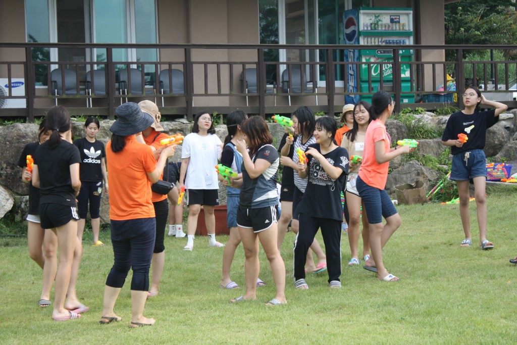 34th_girls_mid_outdoor (24)