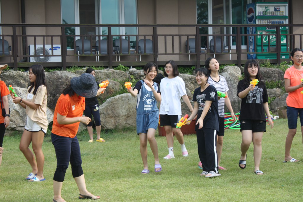 34th_girls_mid_outdoor (25)